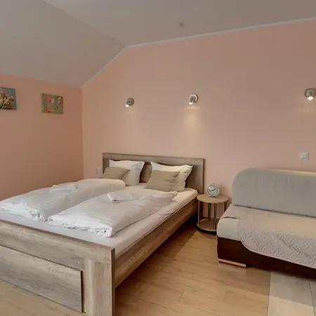 Apartment Rentplanet - *